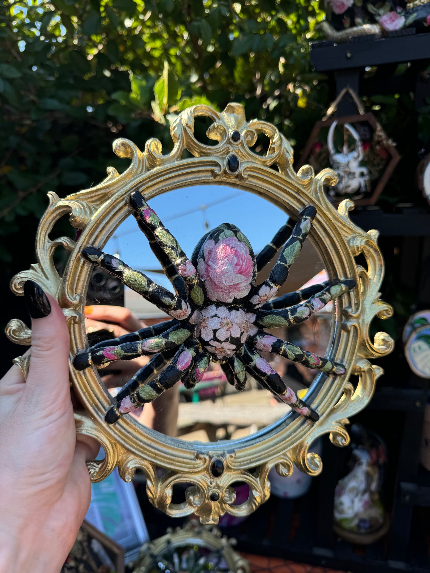 Floral Mirror Tarantula