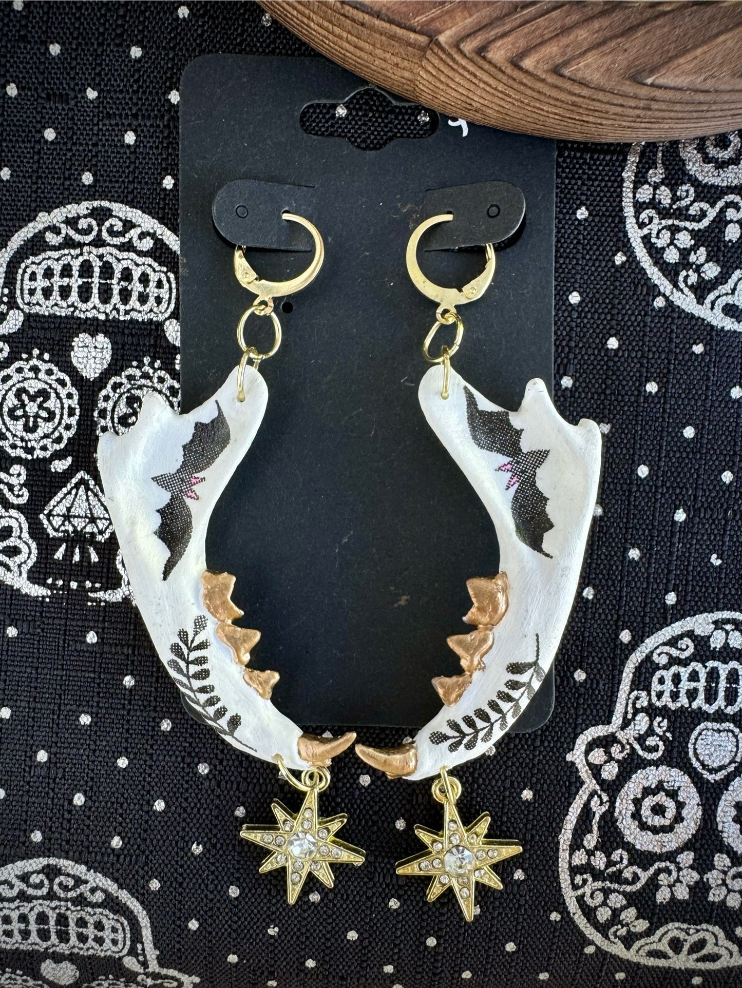 Cat Jawbone earrings (1)